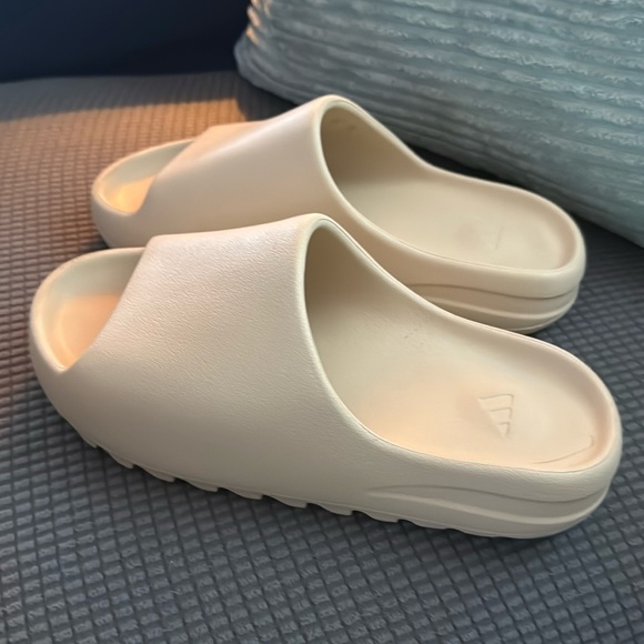 Yeezy Shoes - Yeezy adidas slides